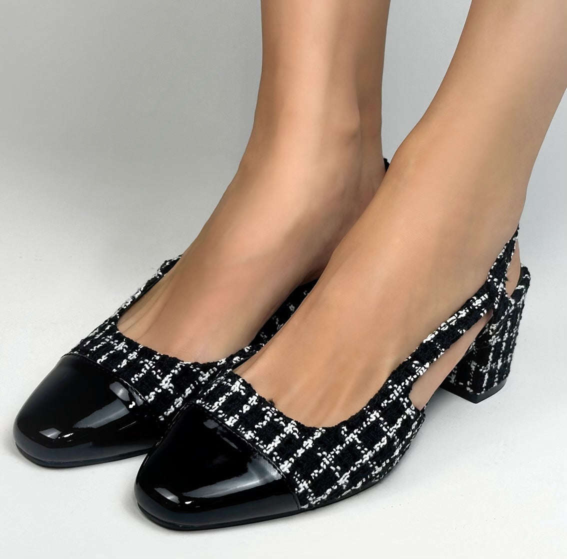 TACONES VICTORIA NEGROS